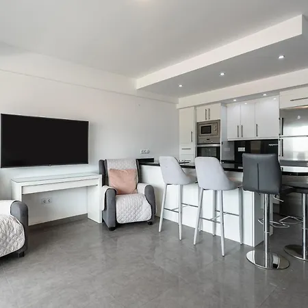Apartment Penthouse With Private Pool *